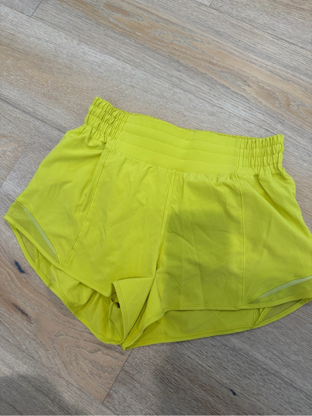 Lululemon hotty hot shorts 4